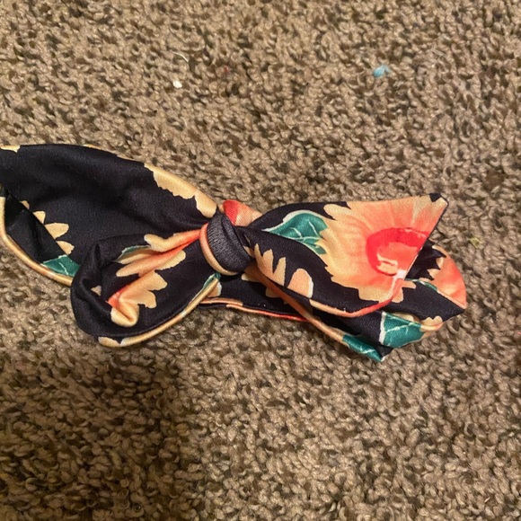 over 50 bows - Picture 13 of 13